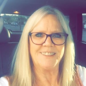 Meet your Posher, Joni